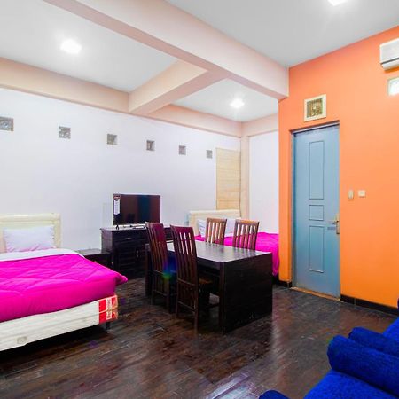 فندق Tobana House Bintaro جاكرتا المظهر الخارجي الصورة