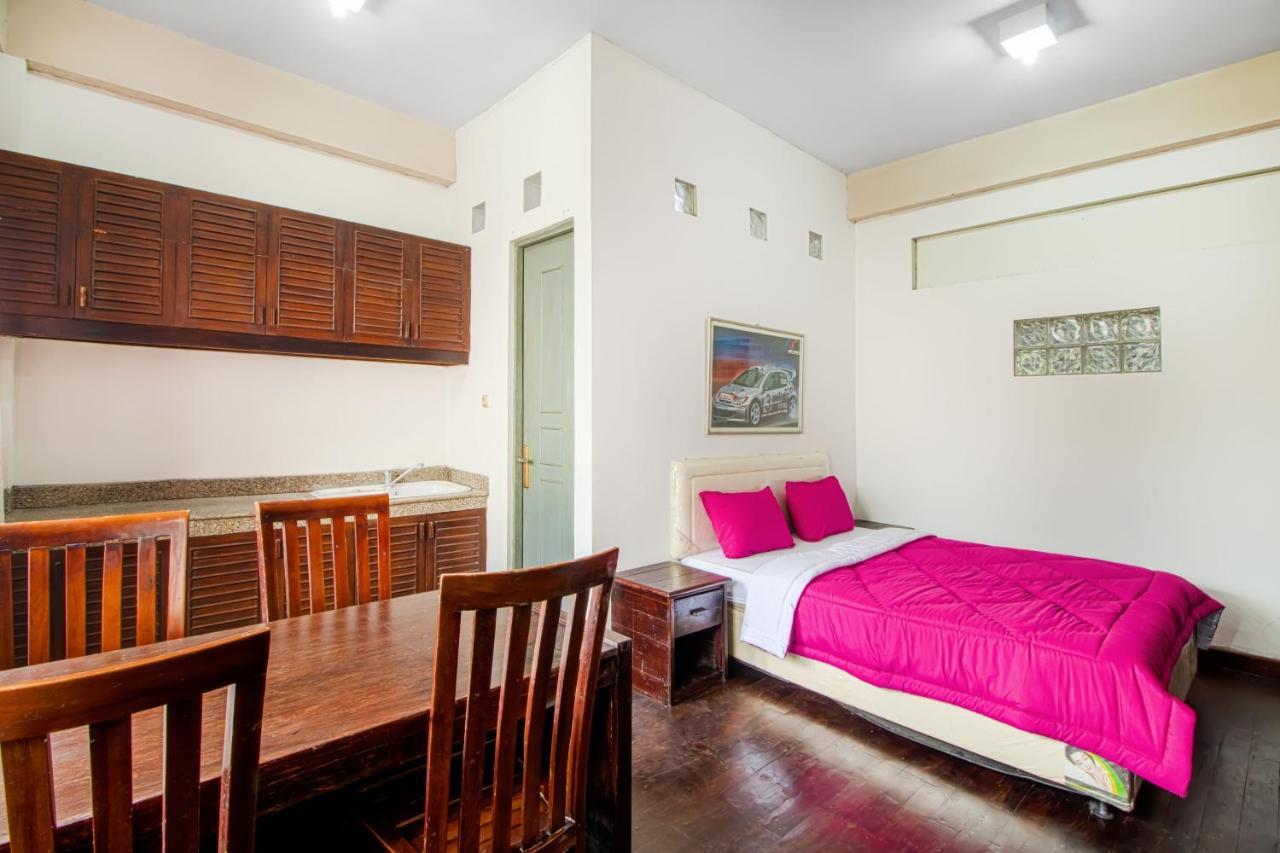 فندق Tobana House Bintaro جاكرتا المظهر الخارجي الصورة